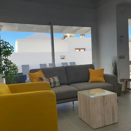 Luisa Villa Puerto del Carmen (Lanzarote)