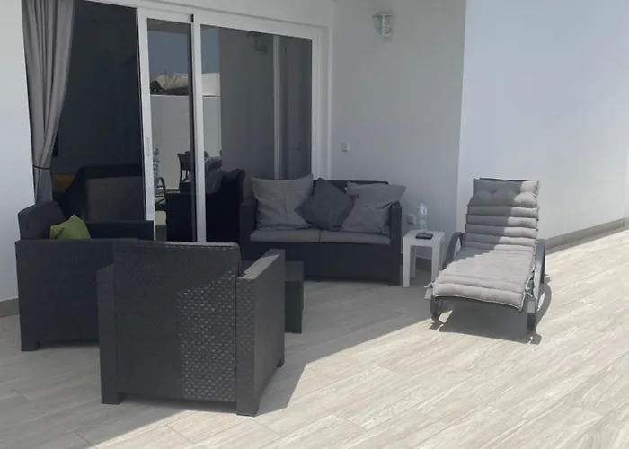 Luisa Puerto del Carmen (Lanzarote)